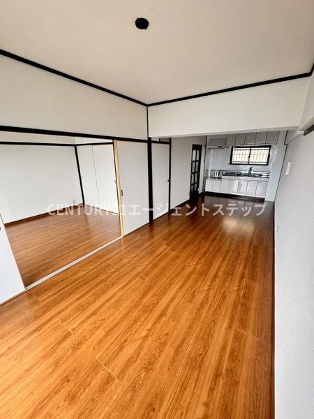 エラン宮崎１番館　リビング　