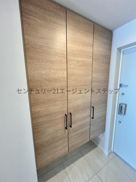 　収納　シューズボックス