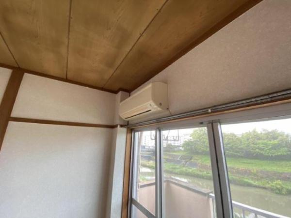 高洲コーポ　寝室　エアコン