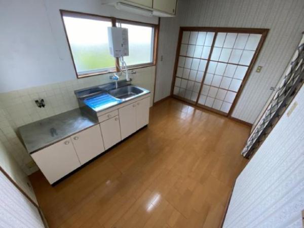 高洲コーポ　リビング　