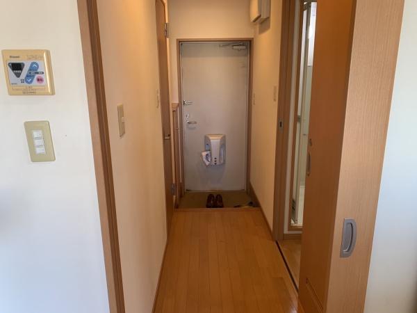 　玄関　