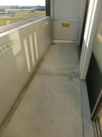 ヴィラプレポール　バルコニー　