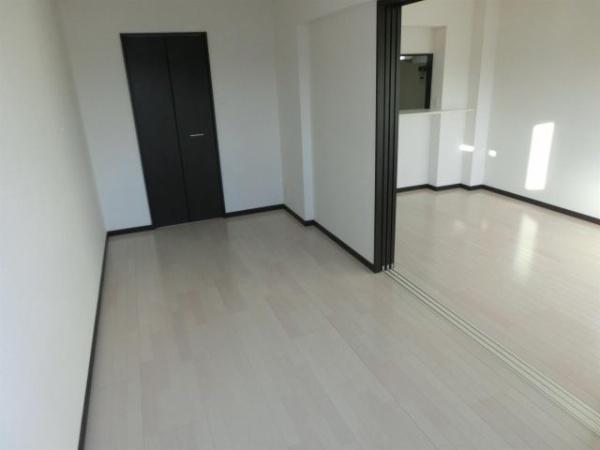 ヴィラプレポール　寝室　