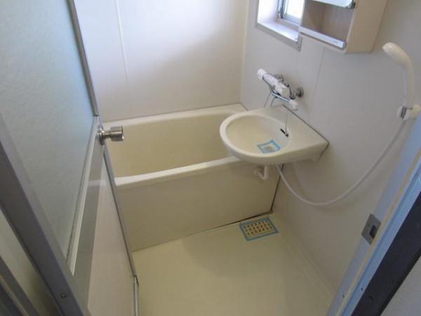 　バス　
